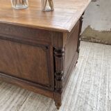 Drapery oak counter 1900