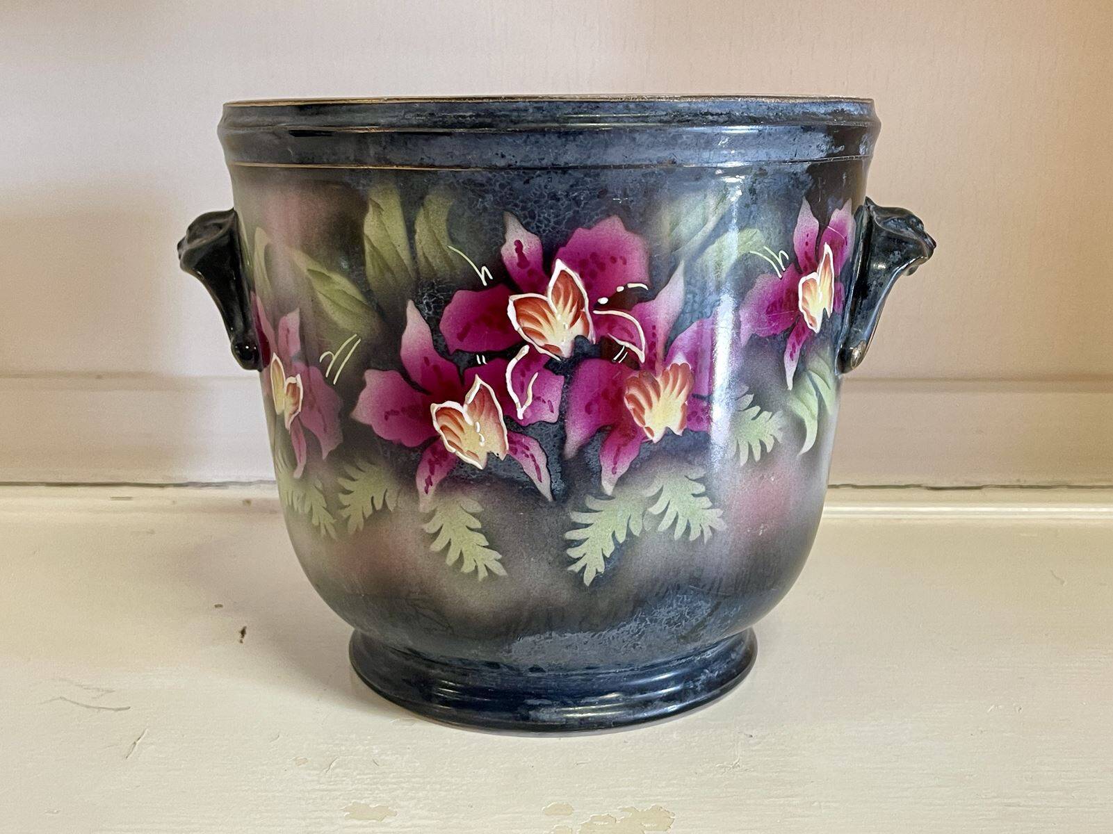 19th century English porcelain cachepot
