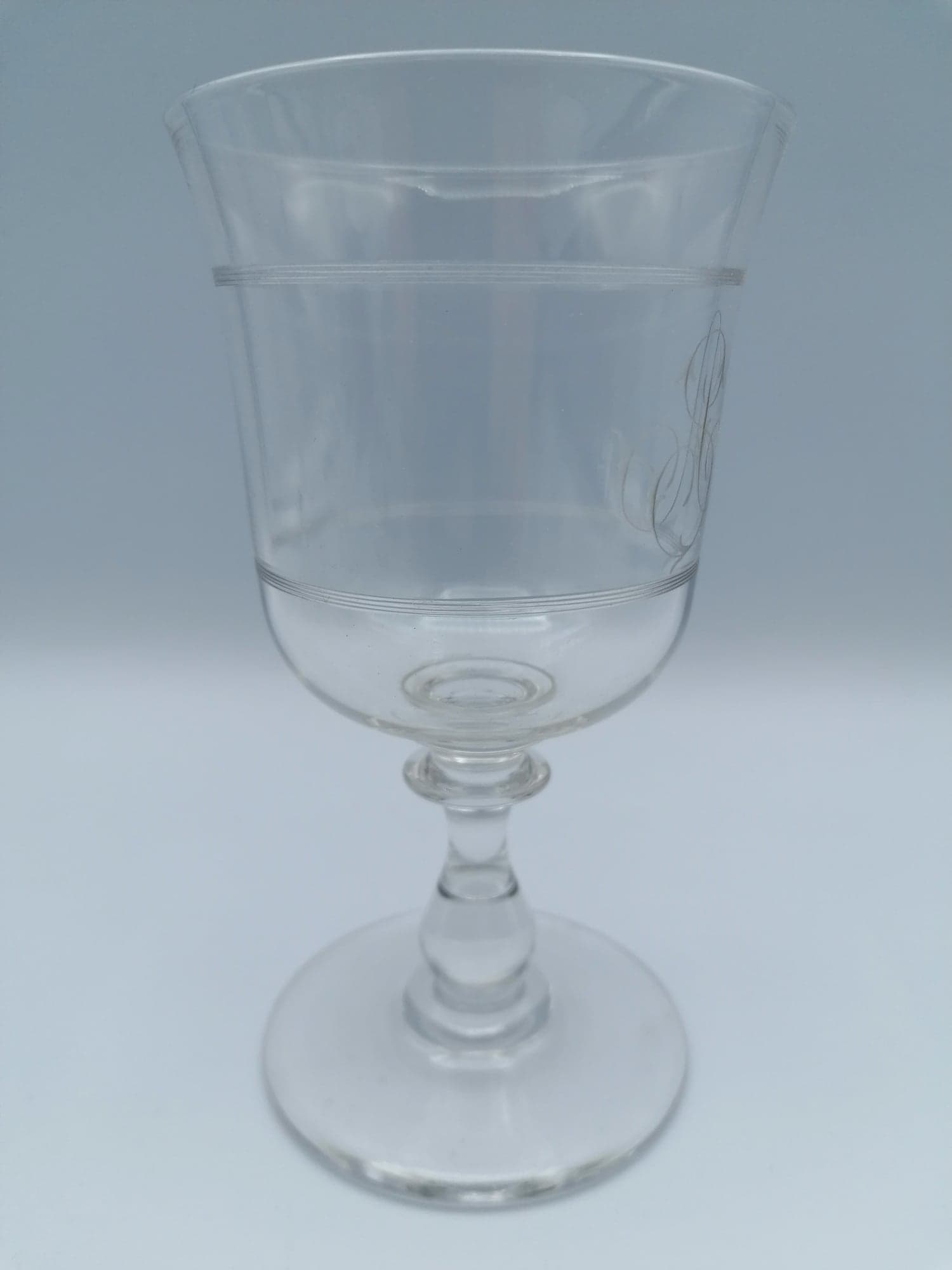 Set of 6 crystal-infused foot glasses