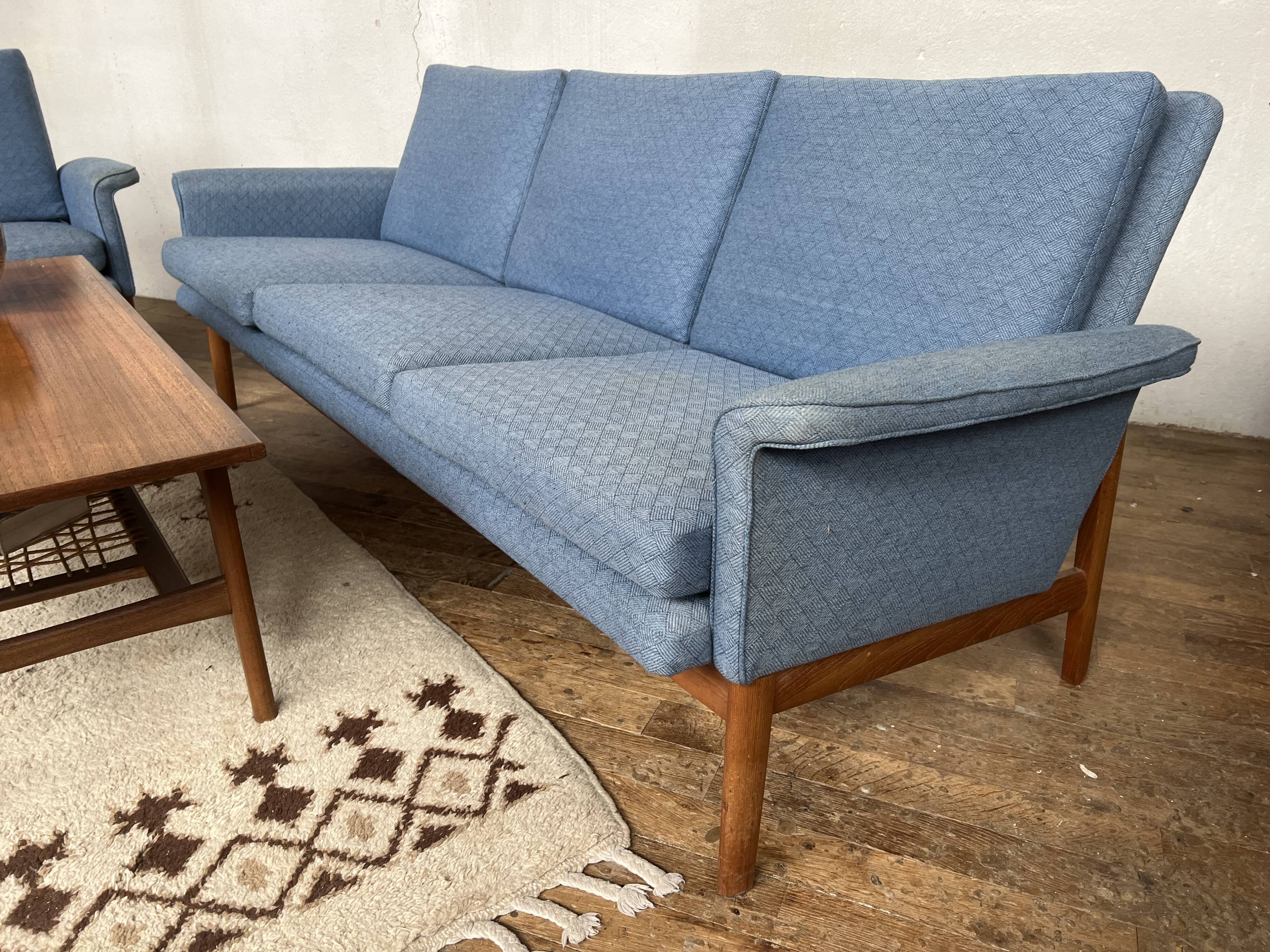 Canapé scandinave modèle Jupiter 218 en teck tissus d'origine vintage
