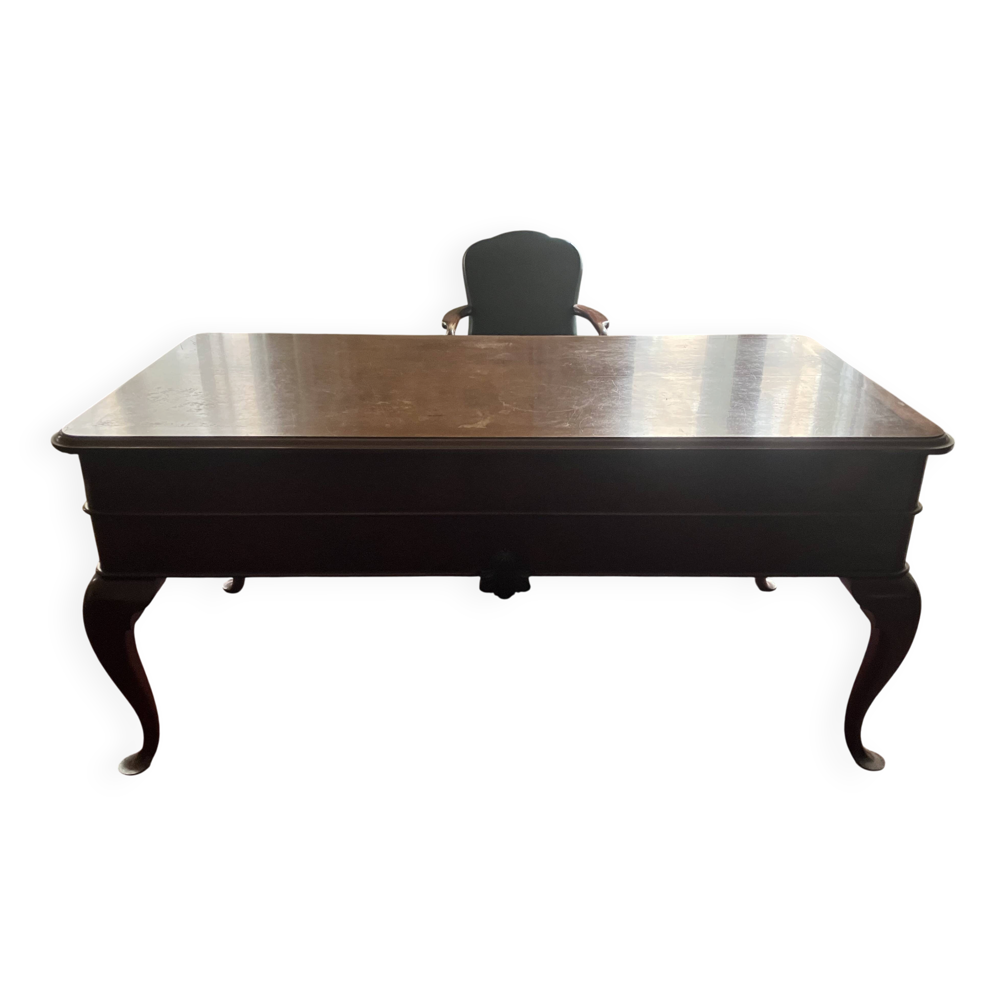chaise assortie à un bureau