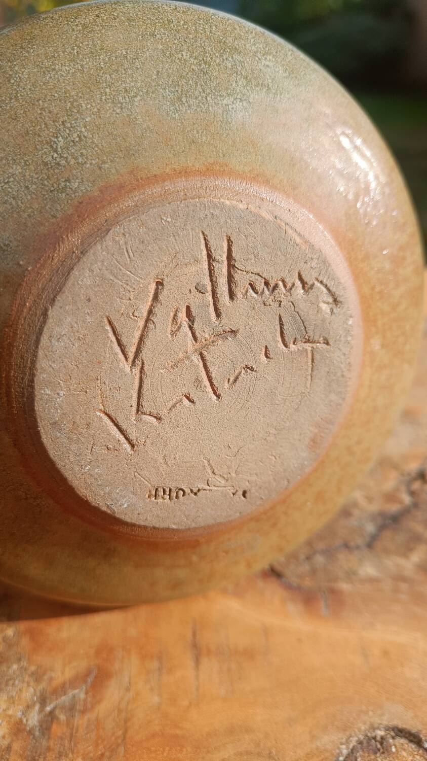 Vallauris single-flower ceramics