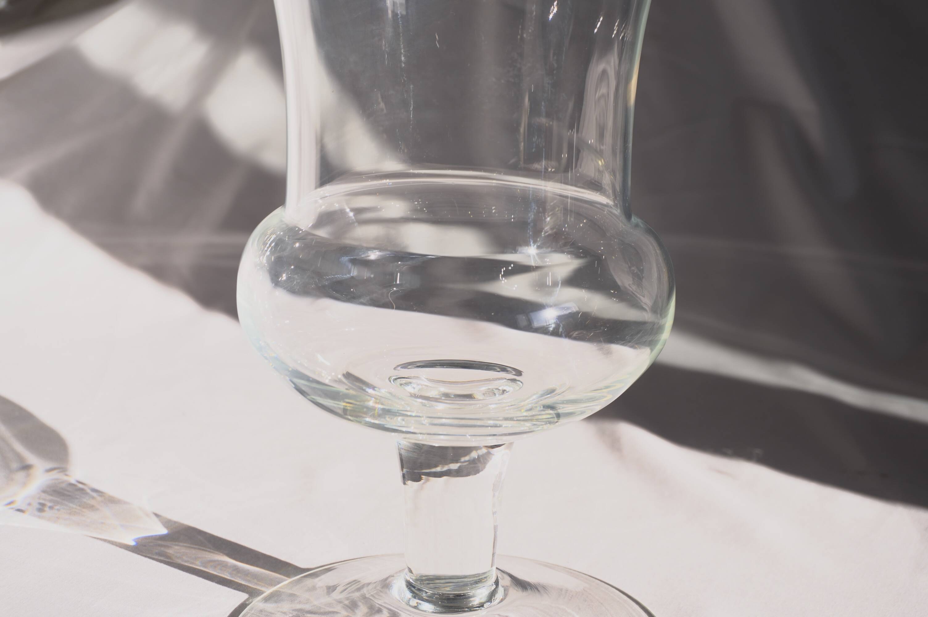 Large Médicis vase in blown glass