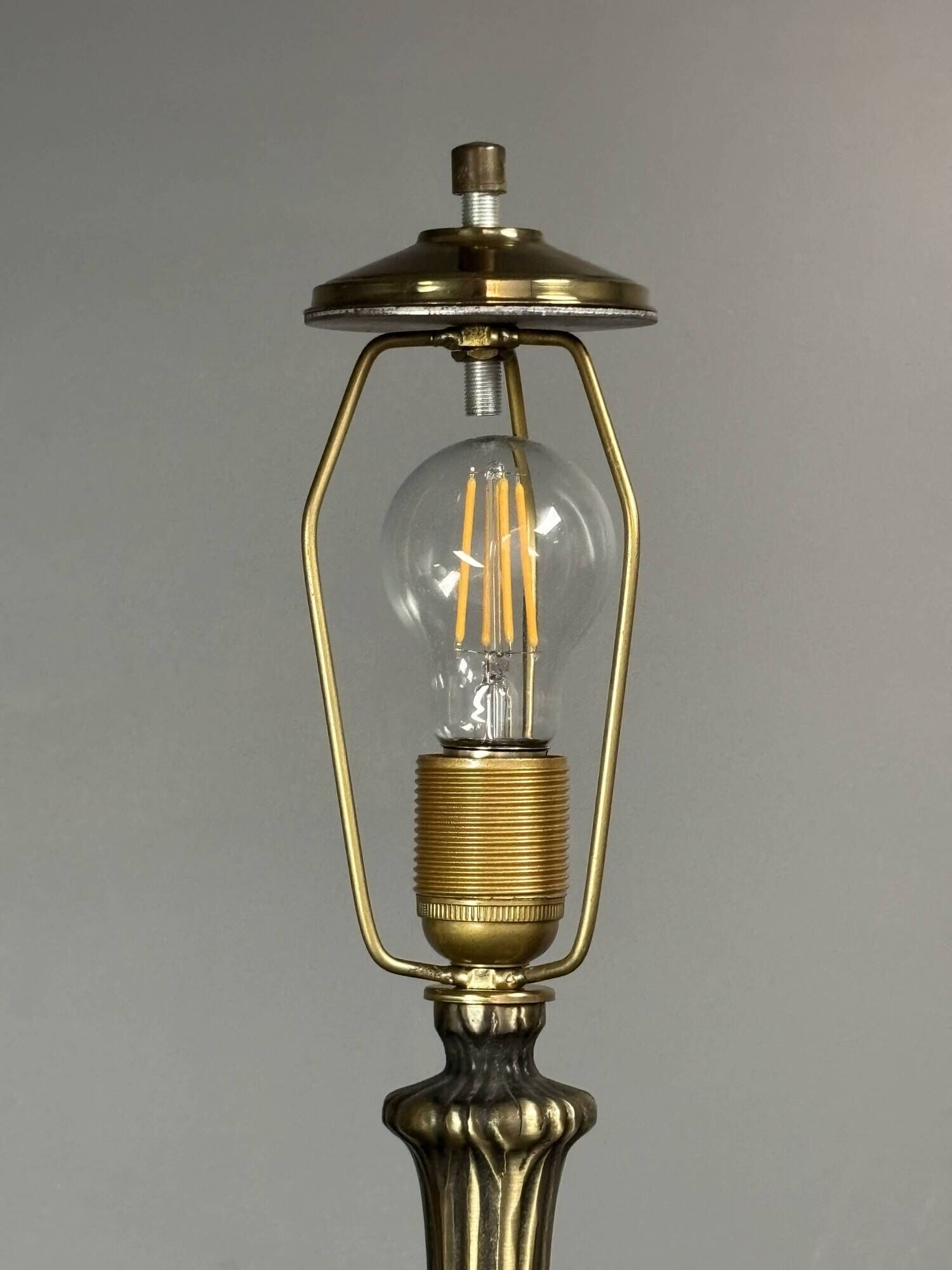 Midcentury mushroom pencil reed rattan bamboo and brass table lamp, 1970s