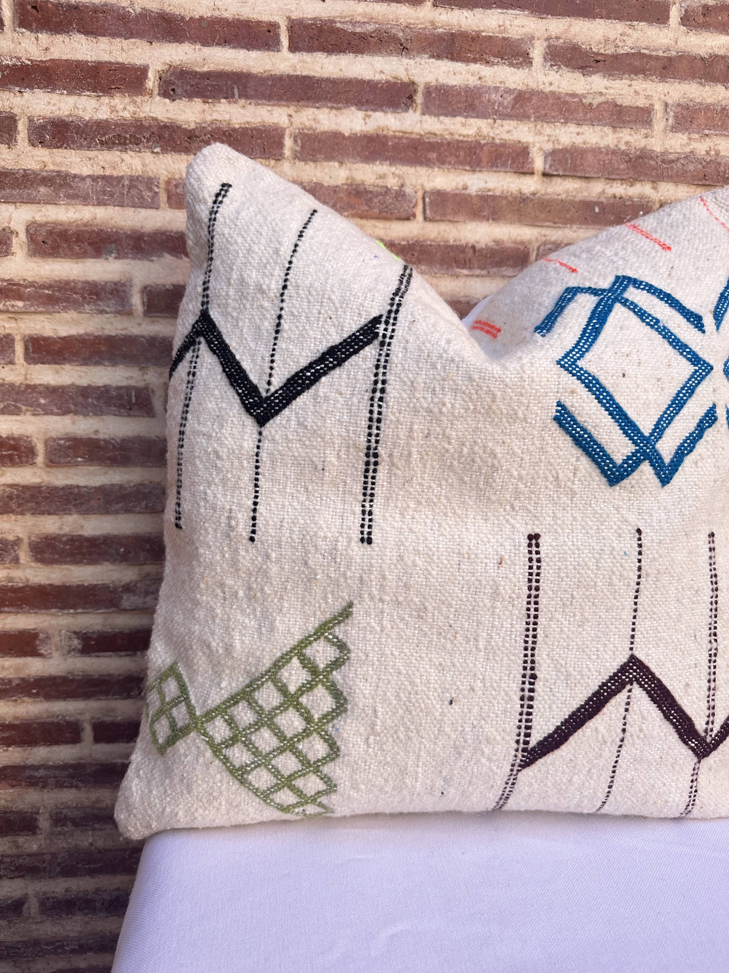 Handmade White Moroccan Cushion Cover (45 x 45 cm)