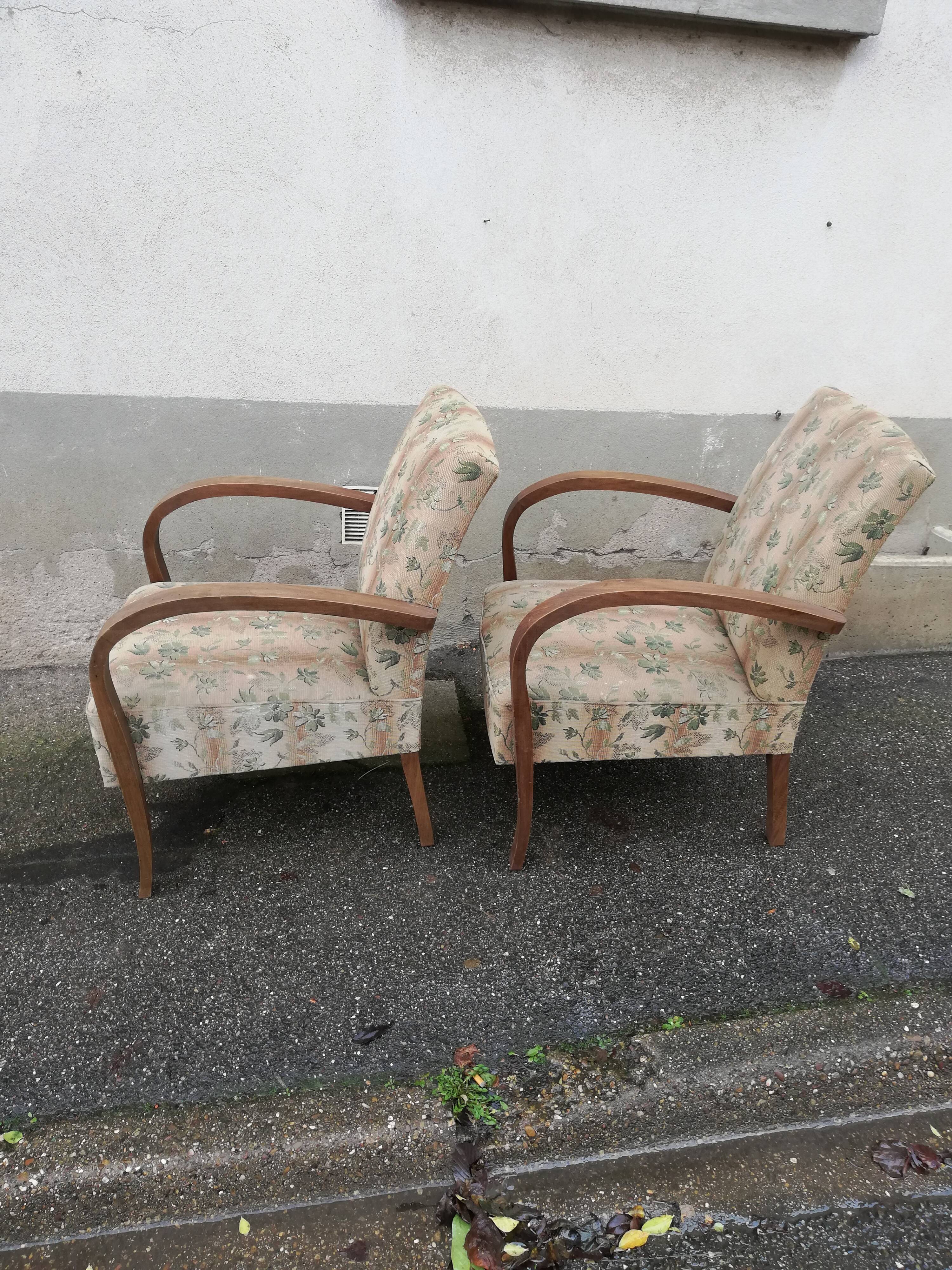 Paire de fauteuils années 50 tissu fleuri
