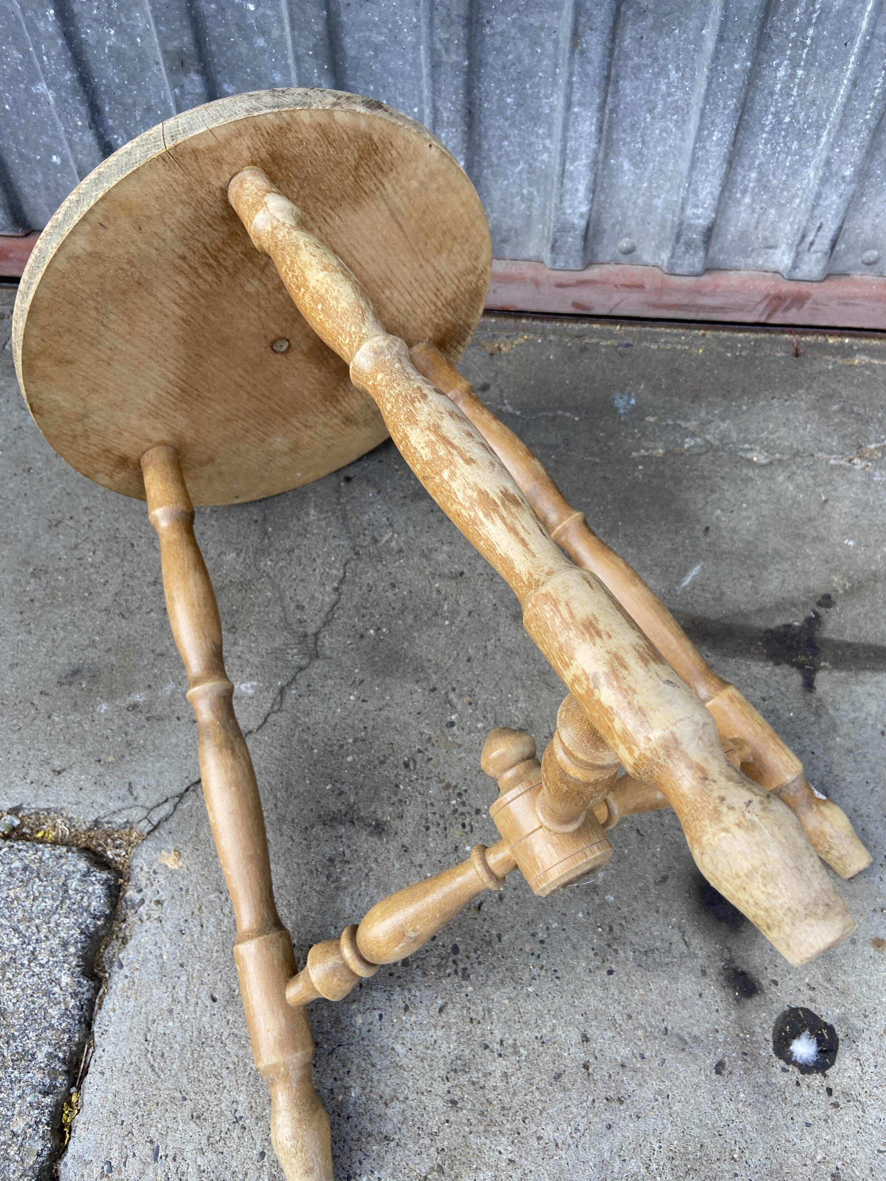 Tabouret rustique vintage