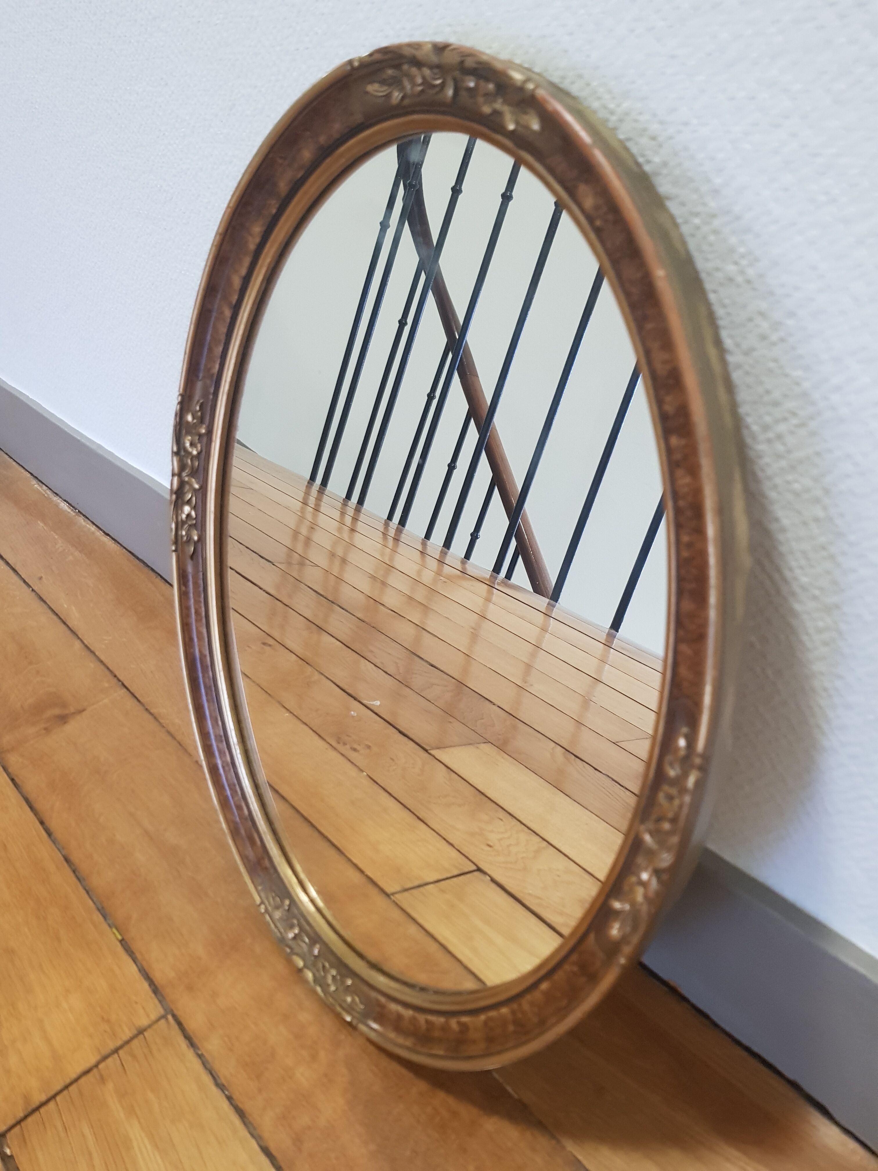 Ancient mirror 34x44cm