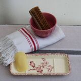 Ceramic soap dish
