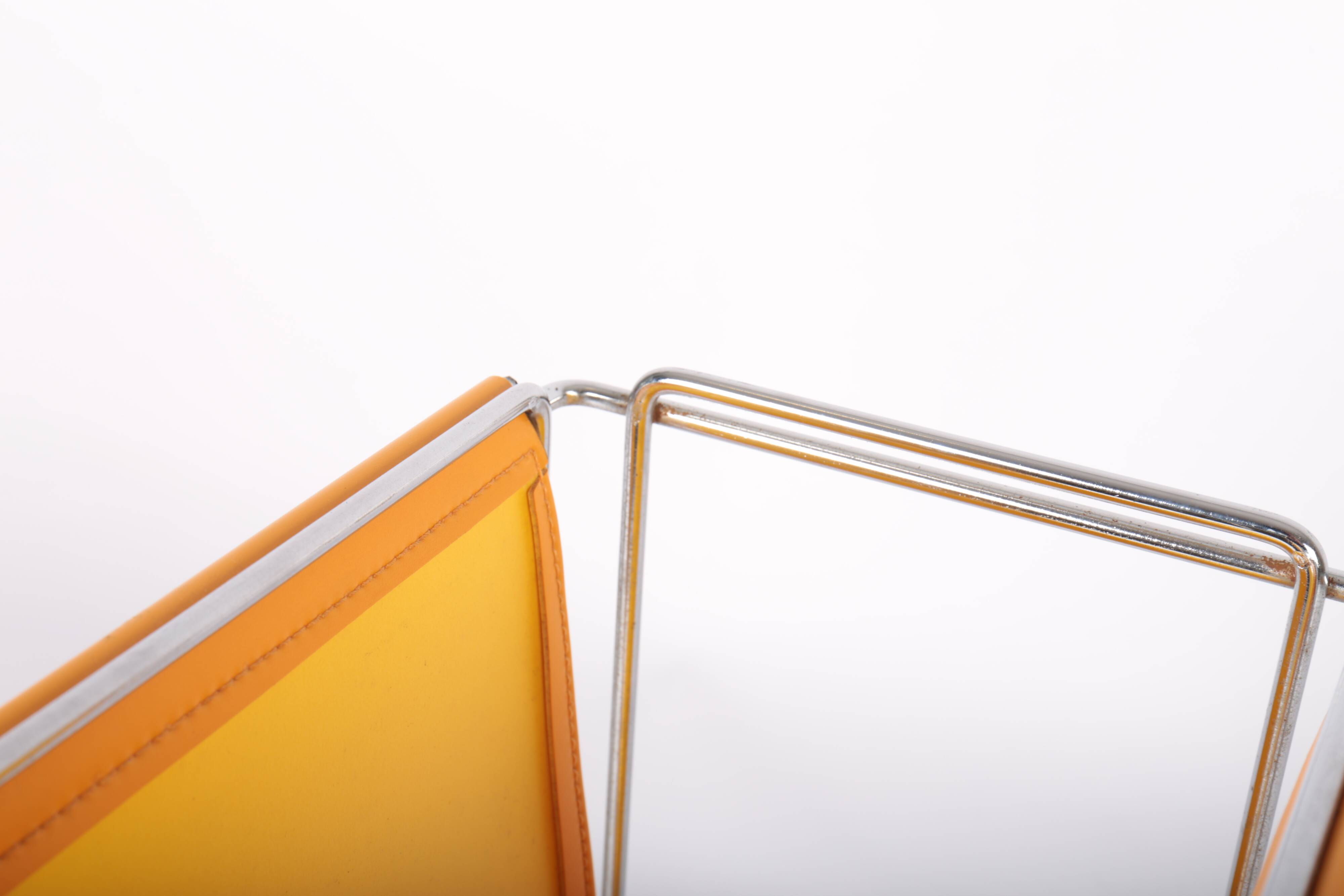 Vintage magazine rack by Gérard Rignault - Group SA