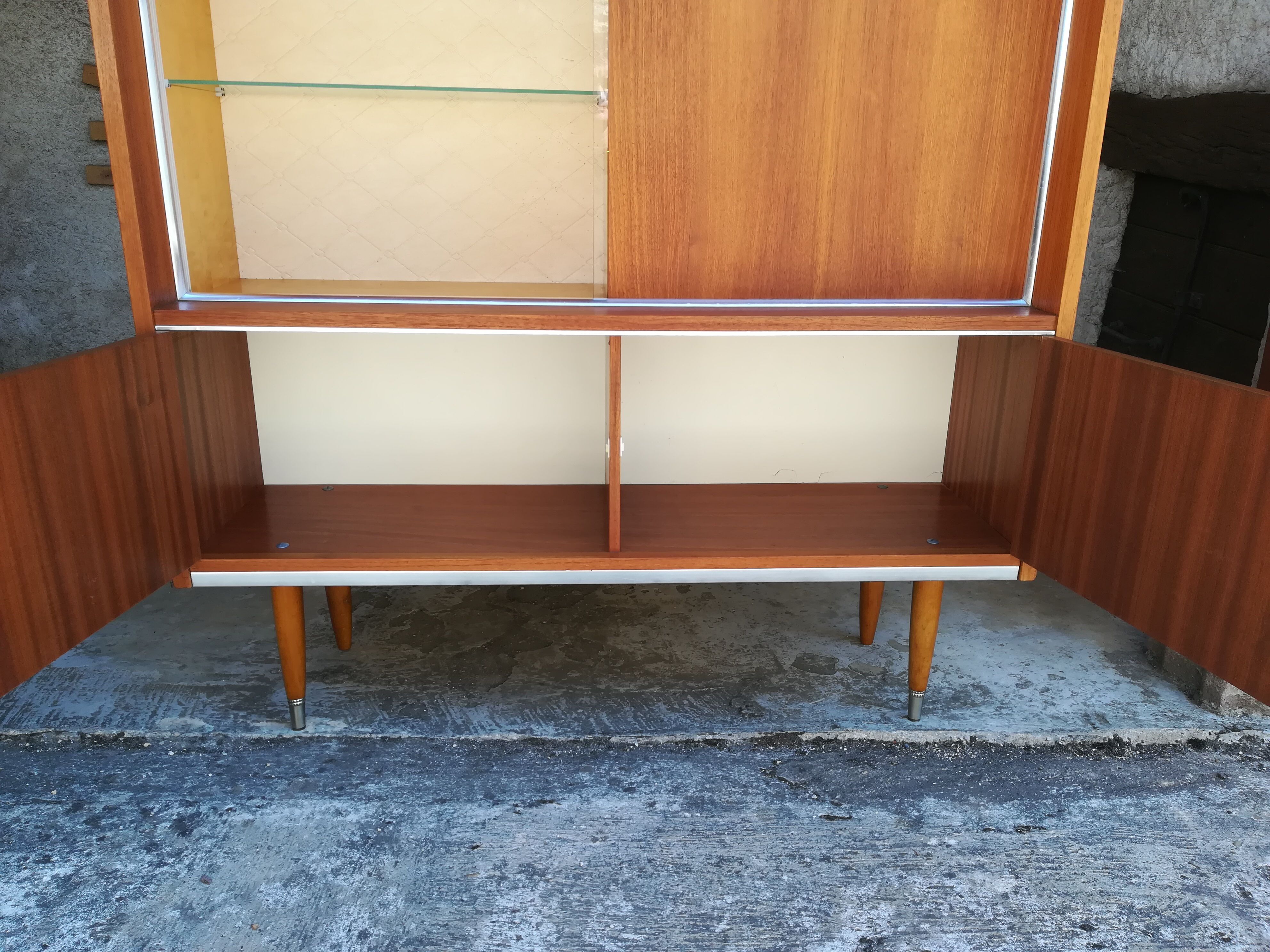 Buffet showcase of the 60/70 years