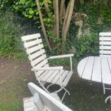 Complete garden furniture set in wood and metal
