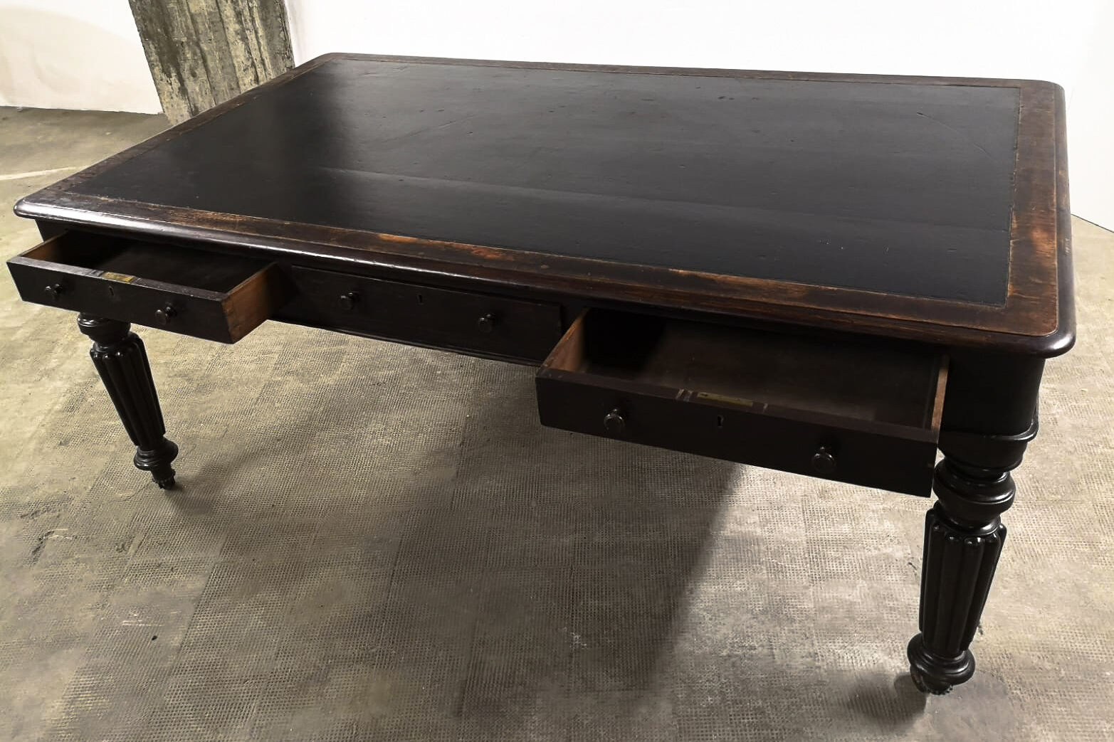 English associate desk 19th