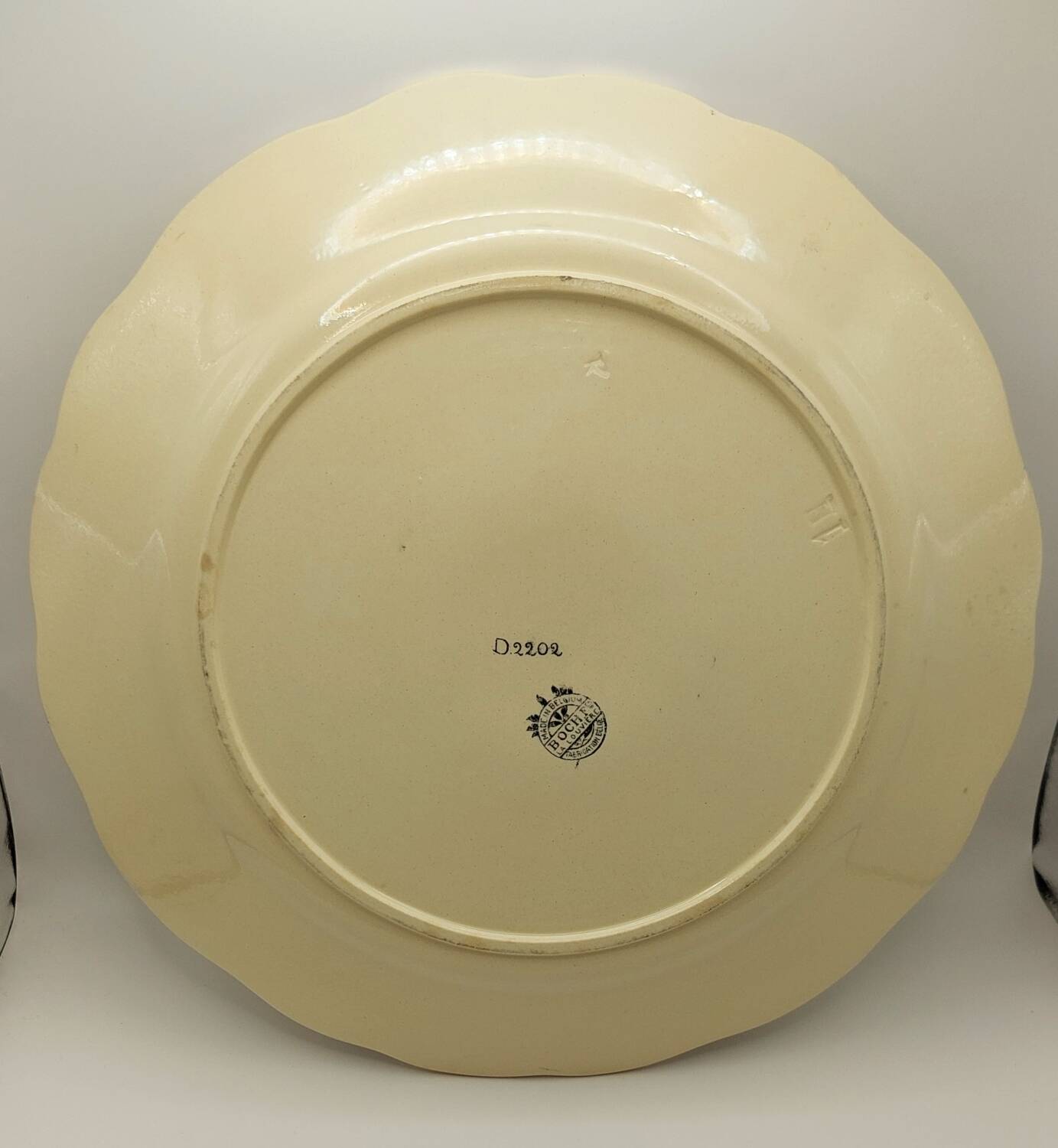 Boch La Louviere D2202 Cornucopia Round Serving Platter