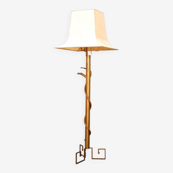 Floor lamp in hammered brass and gilded metal with reptilian decoration - Vintage from the 4s to