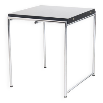 Bauhaus designer table model Jean by Eileen Gray