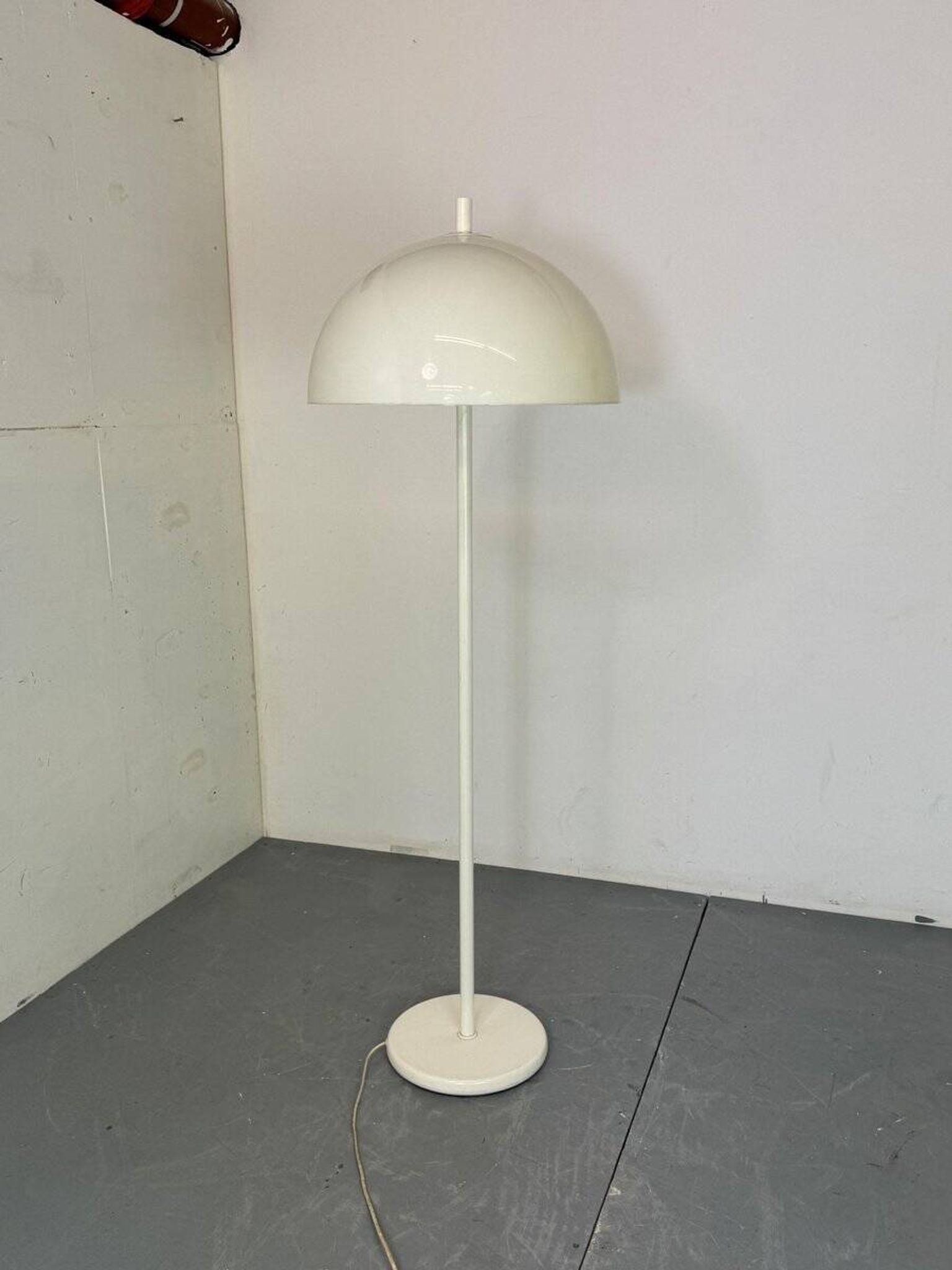 Lampadaire vintage moderniste en forme de champignon blanc de l'ère spatiale de Dijkstra Lampen, années 1970