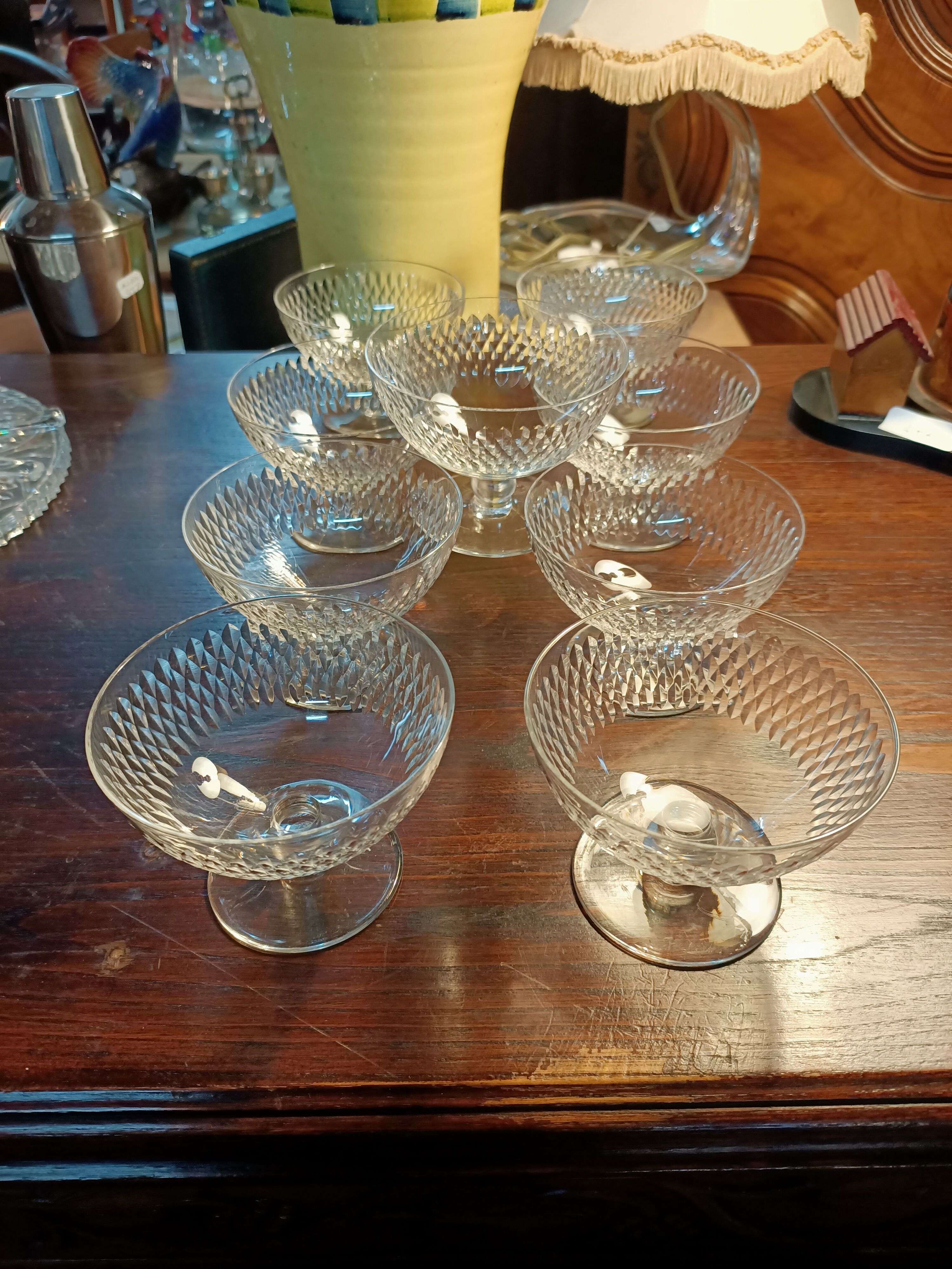 9 coupes a champagne baccarat années 20