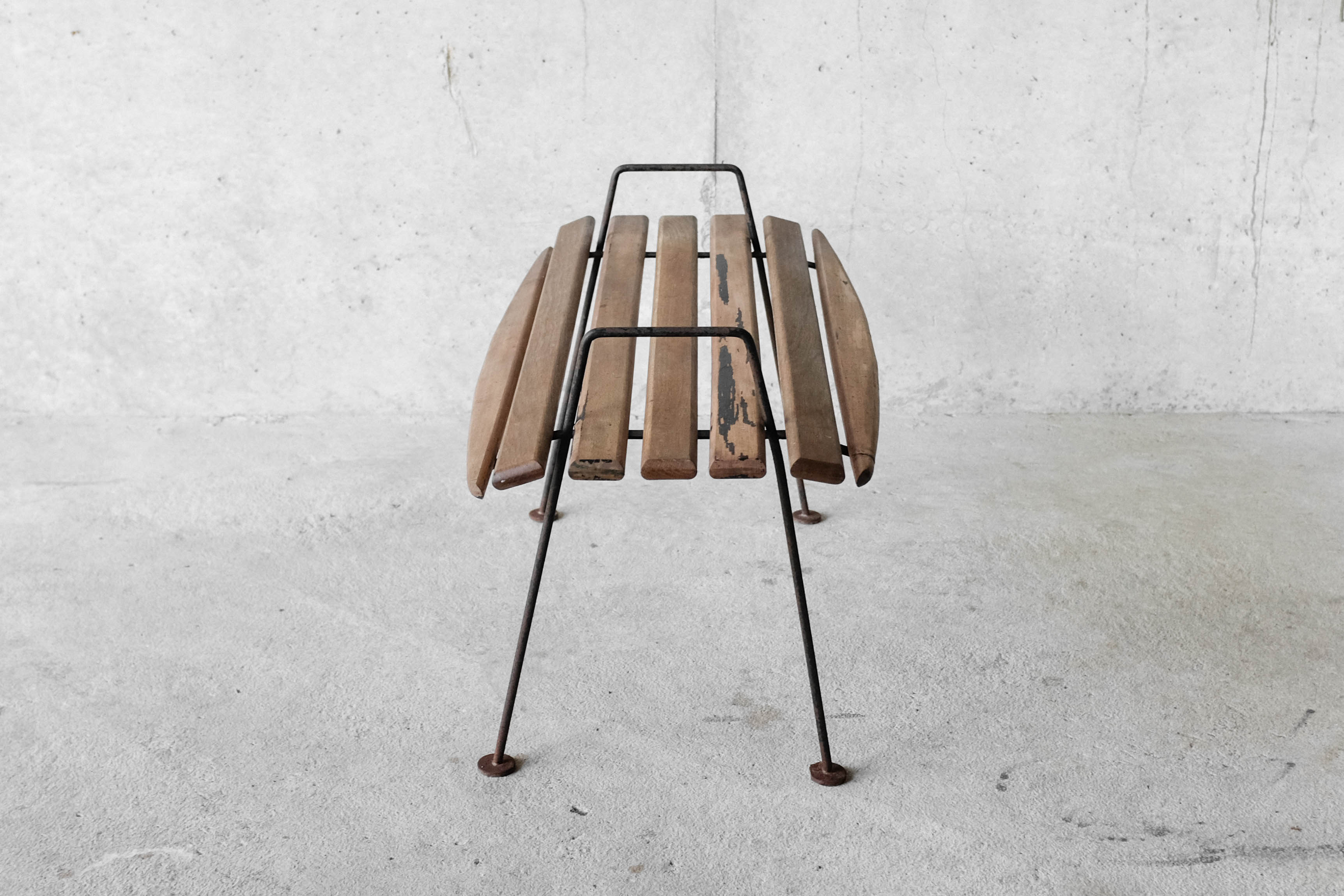 Stool with minimalist wood and metal slats