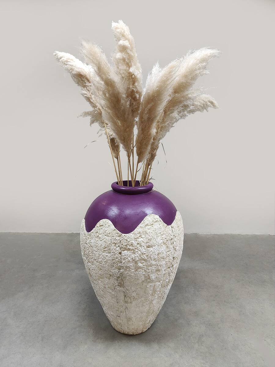 Vintage mactan stone vase XXL 'Color dip'