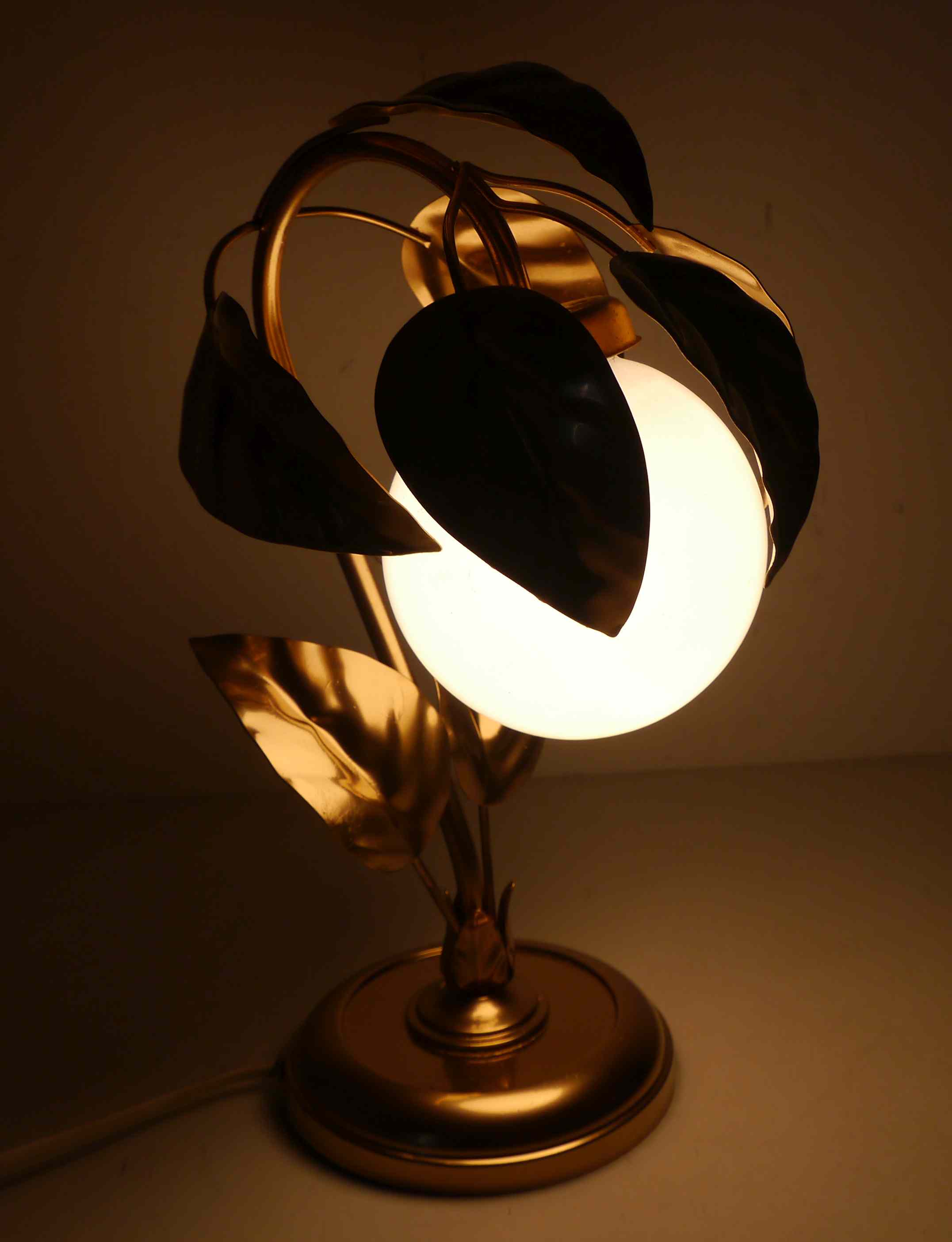 Vintage lamp or night light flowers metal and opaline L-- 70's years