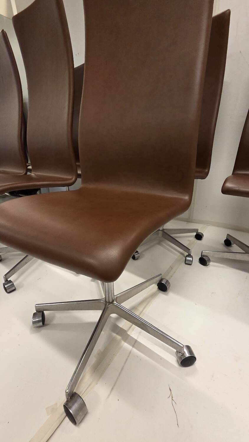 Chaise Oxford à dossier haut par Arne Jacobsen pour Fritz Hansen