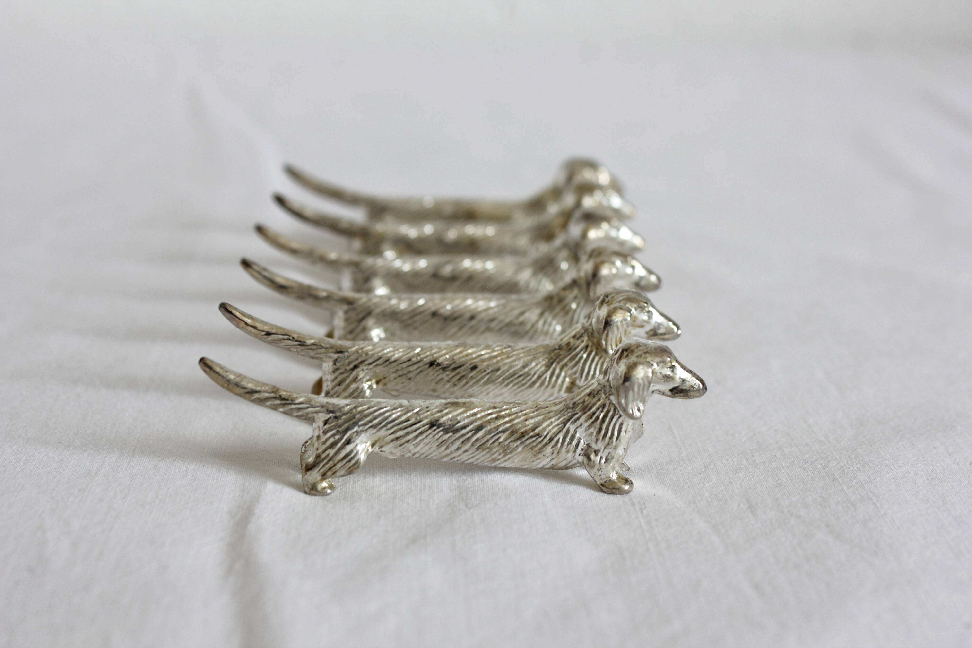 6 dog dachshund knife holders in vintage silver color metal