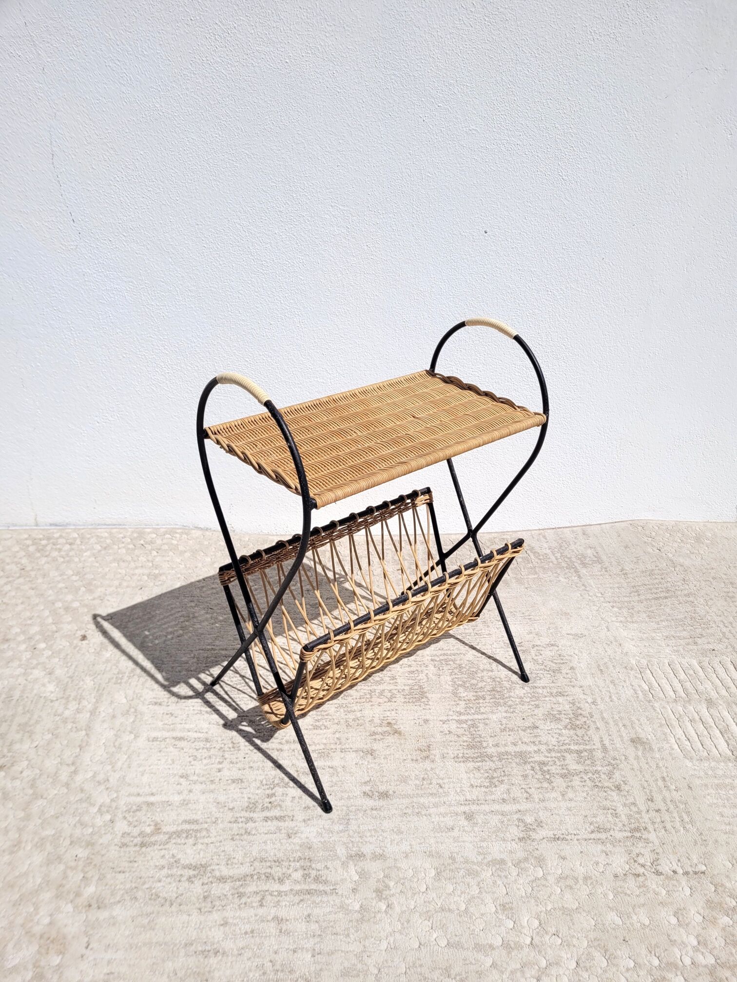 Fifth wheel rattan magazine holder 1960 fish