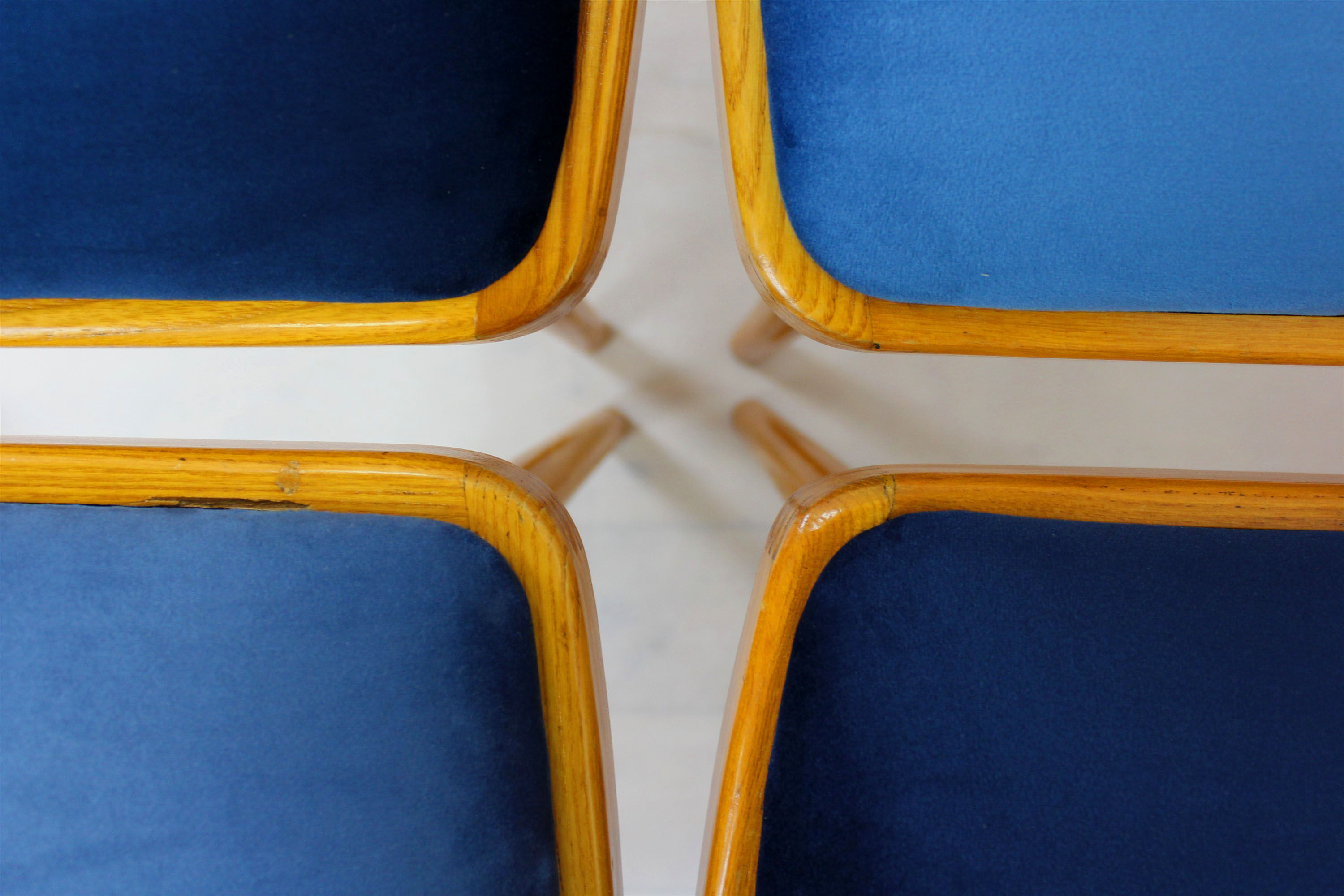 Chaises à manger par Ton, années 1960