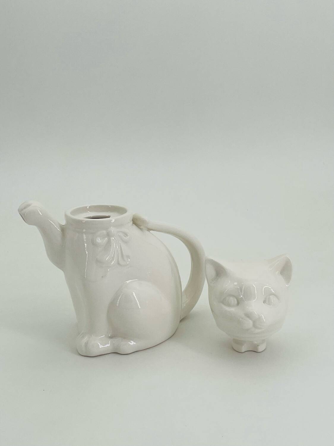 Théière chat en porcelaine année 70