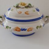 Soup tureen