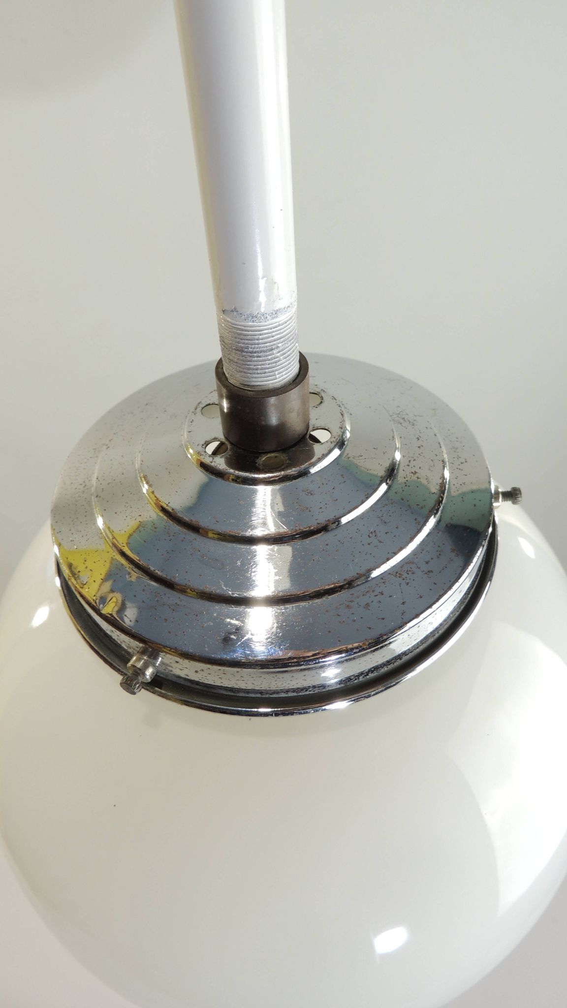 Vintage 70s pendant lamp in white opaline glass, 20 cm globe, chrome, light