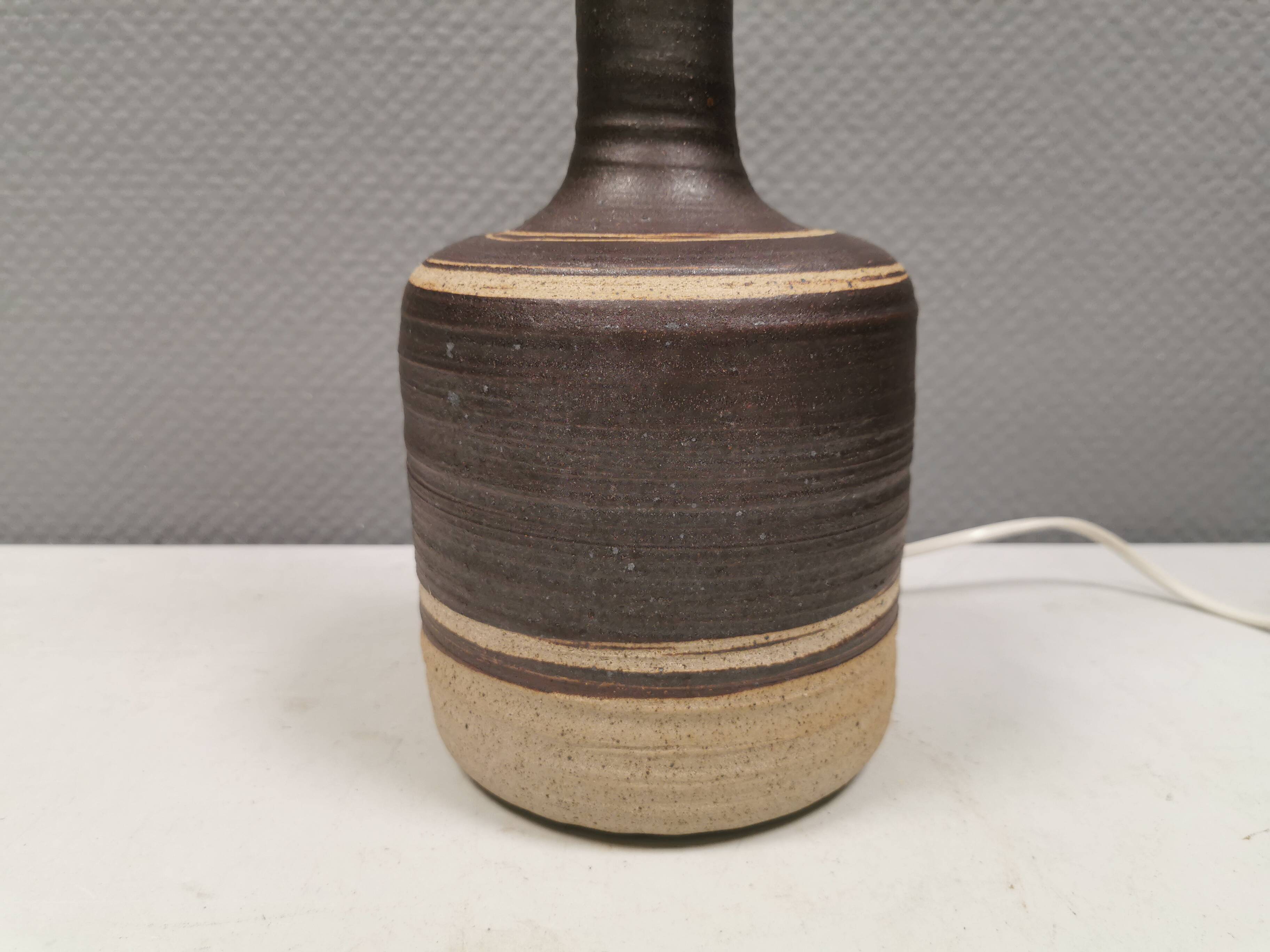 Beautiful Tue Poulsen table lamp in ceramic. Denmark 1970-80s.