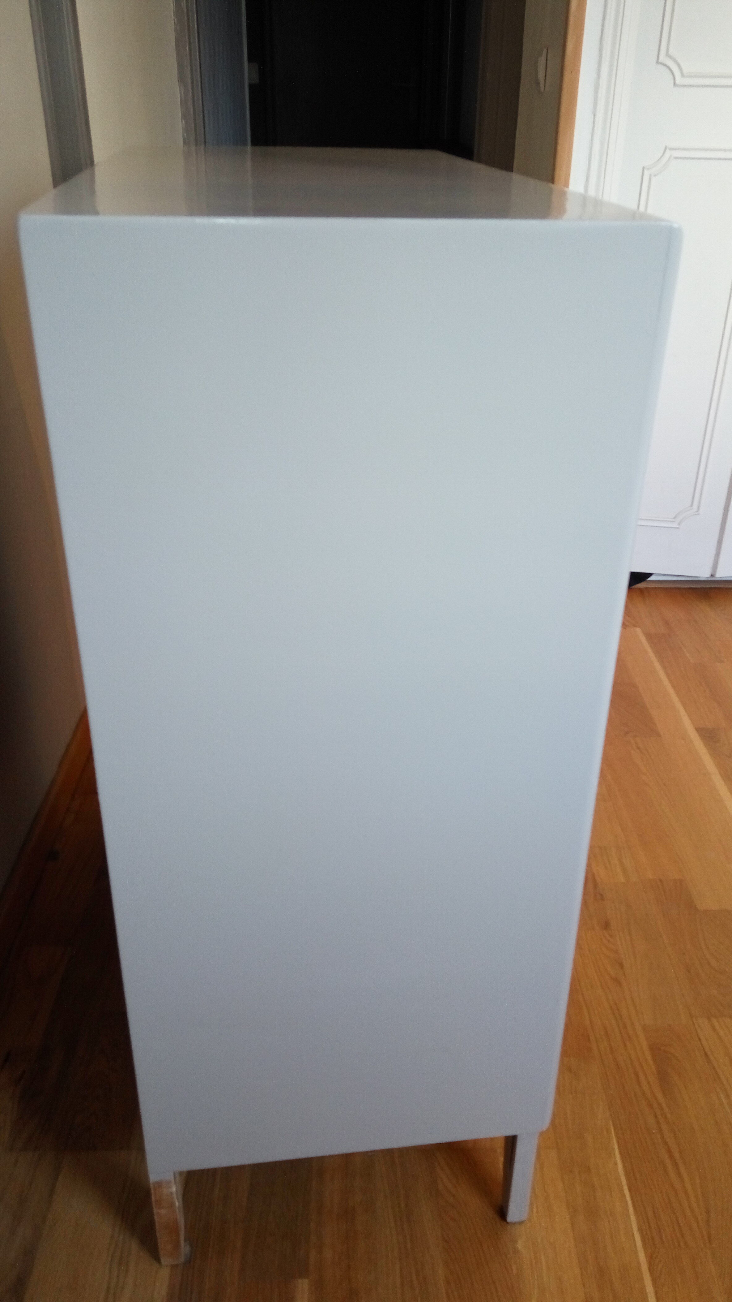 Vintage chest of drawers