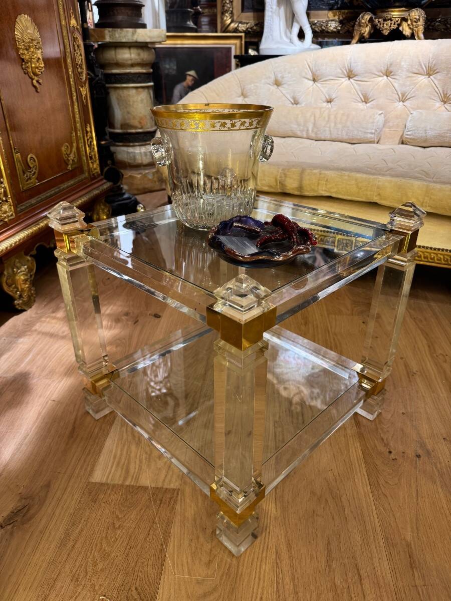 Pair of side tables from the 20th century in plexiglass and glass.