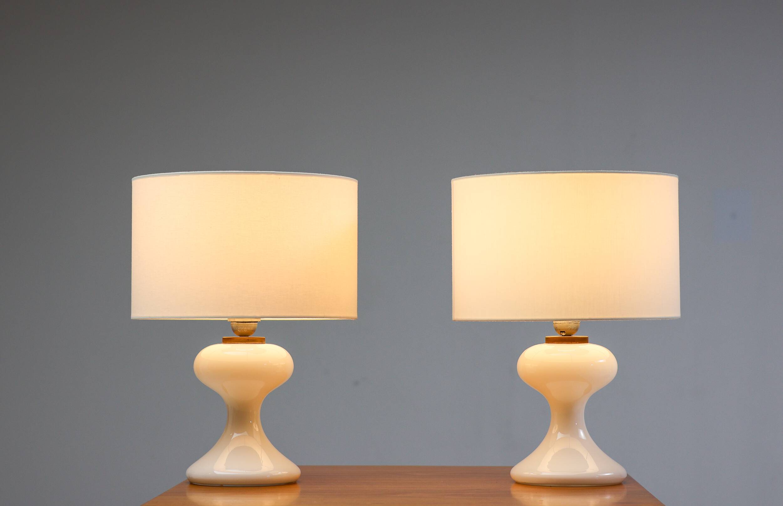 Pair of white ml1 table lamps by ingo maurer for m-design