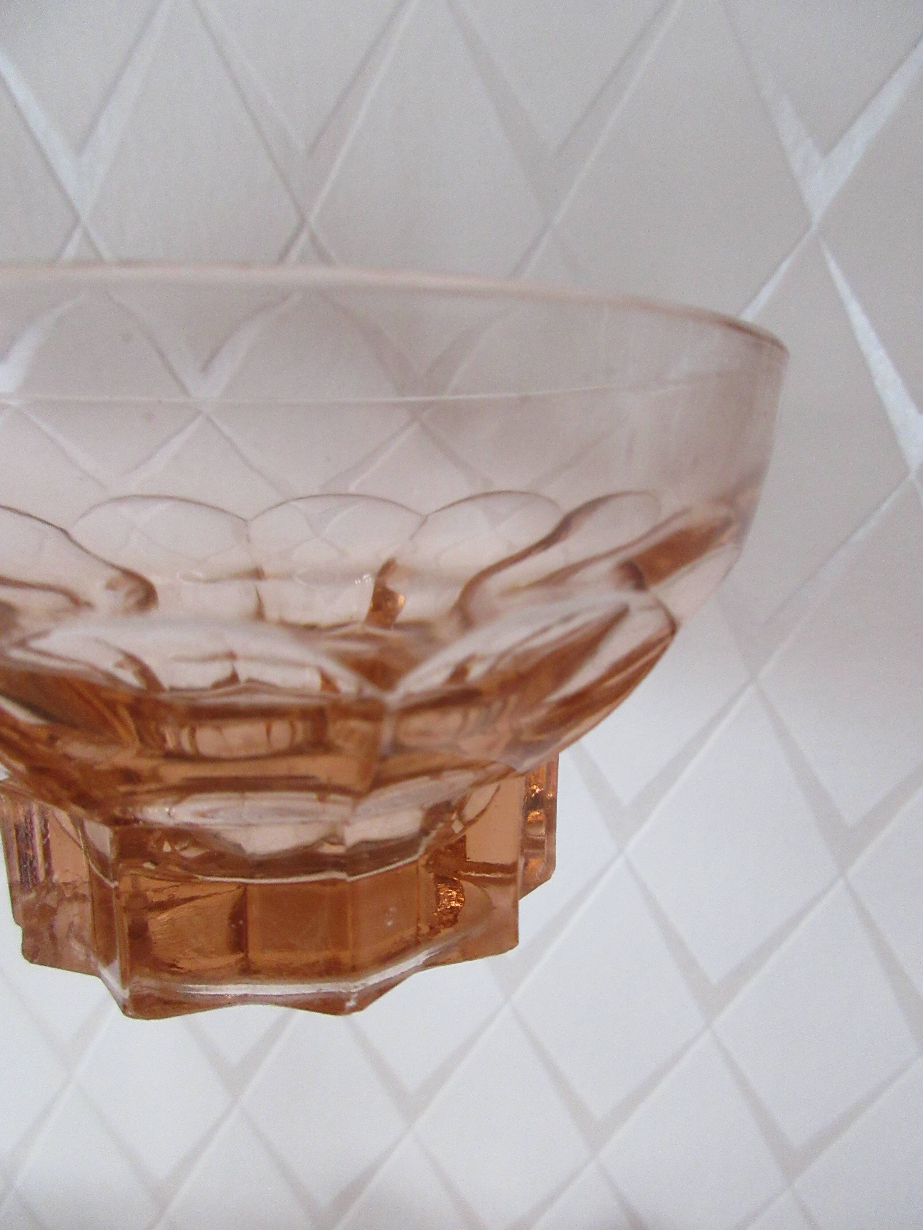 Set of 8 pink flared glasses and carafe