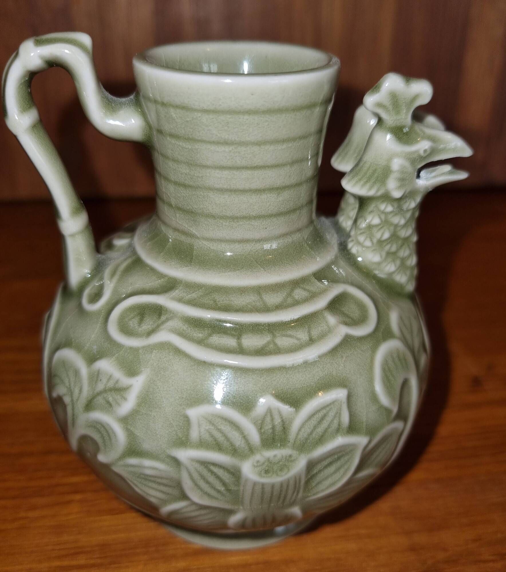 Double-headed vase reproduction in celadon ceramic, Song Dynasty, Guimet Museum.