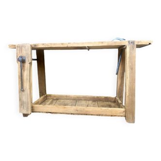 Carpenter's workbench