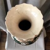 Large asian porcelain vase of green color and dore geisha pattern