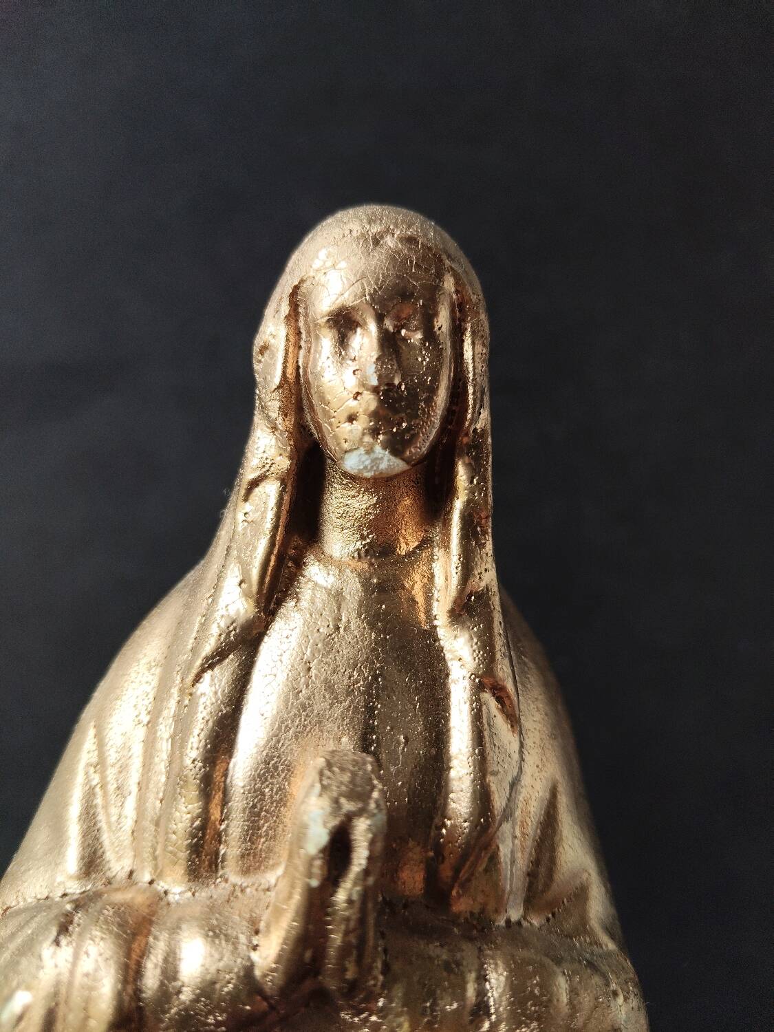 Golden Virgin Mary – Antique patinated plaster statue