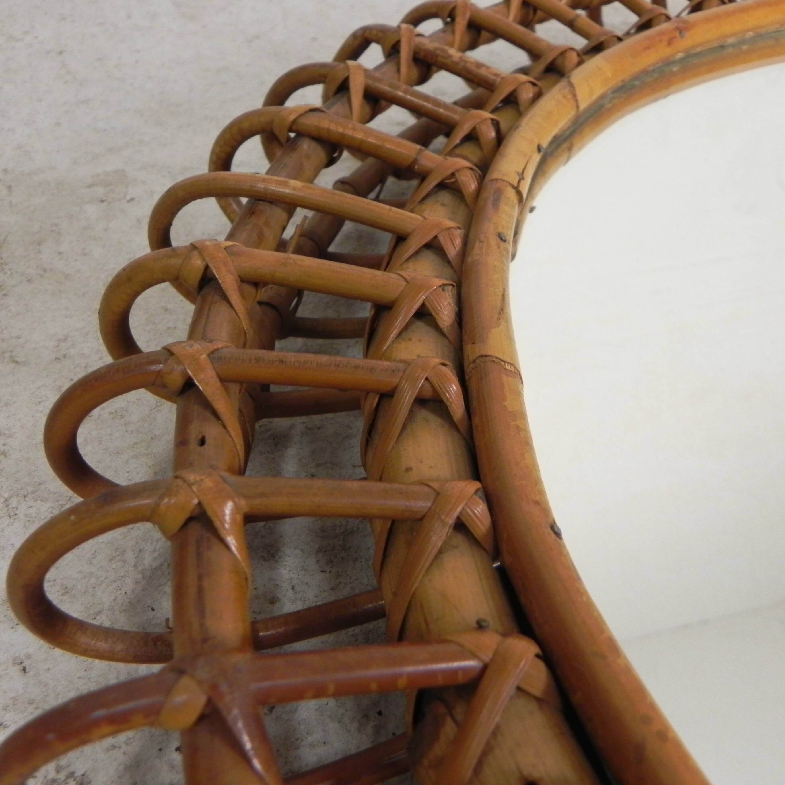 Round vintage mirror with bamboo edge
