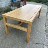 Rectangular dining room table
