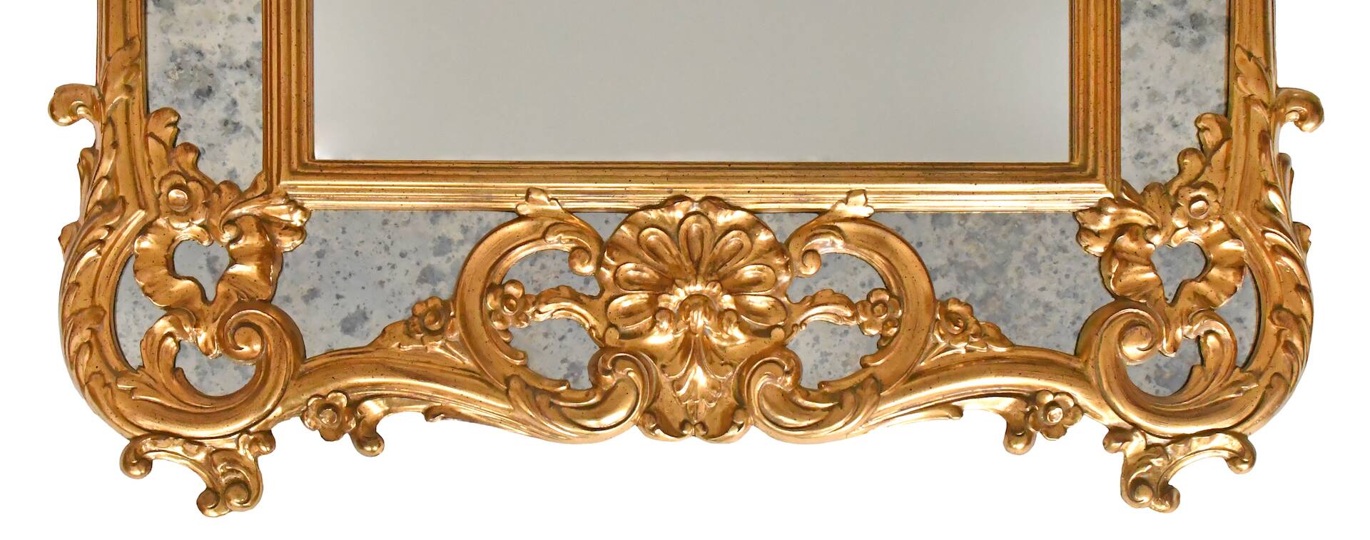 Console with a gilded wooden mirror.
