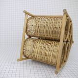 Bottle rack in wicker and rattan