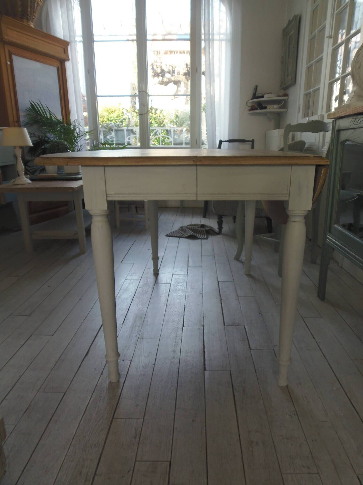 Flap table, pearl gray patinated base, medium oak waxed top.
