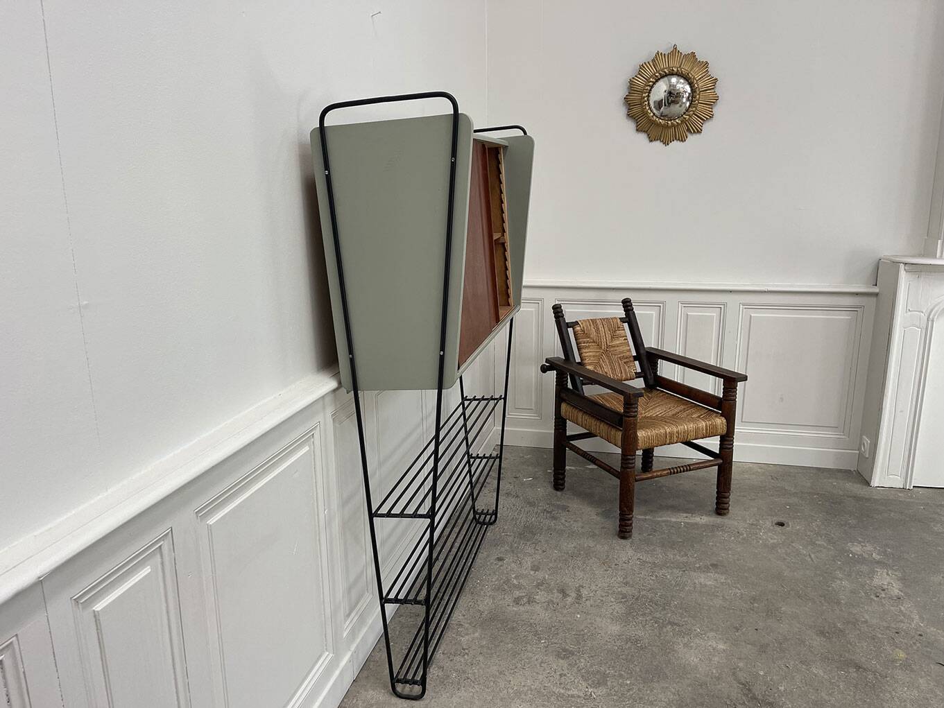 Vintage shelf in metal and wood