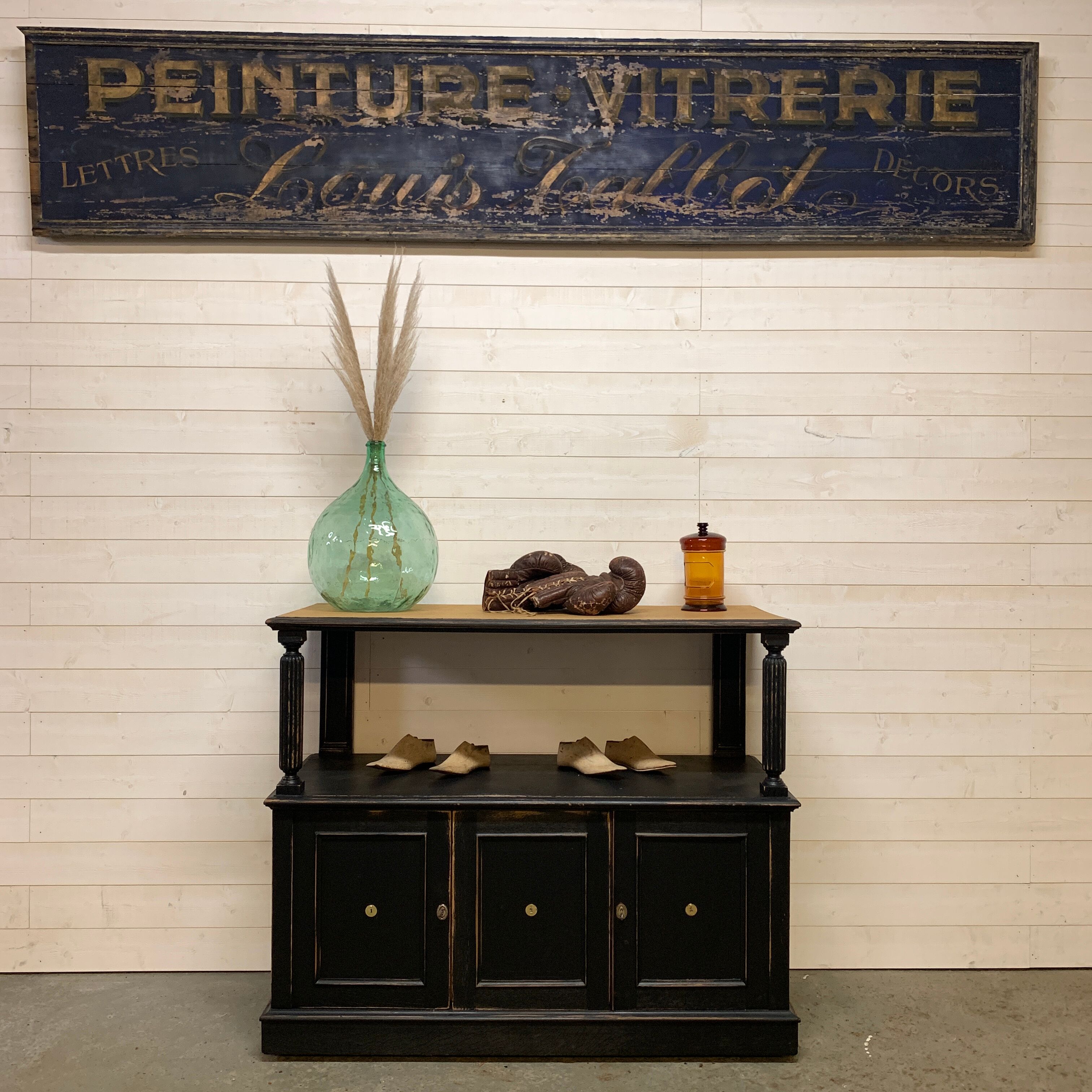 Former store counter display 1940