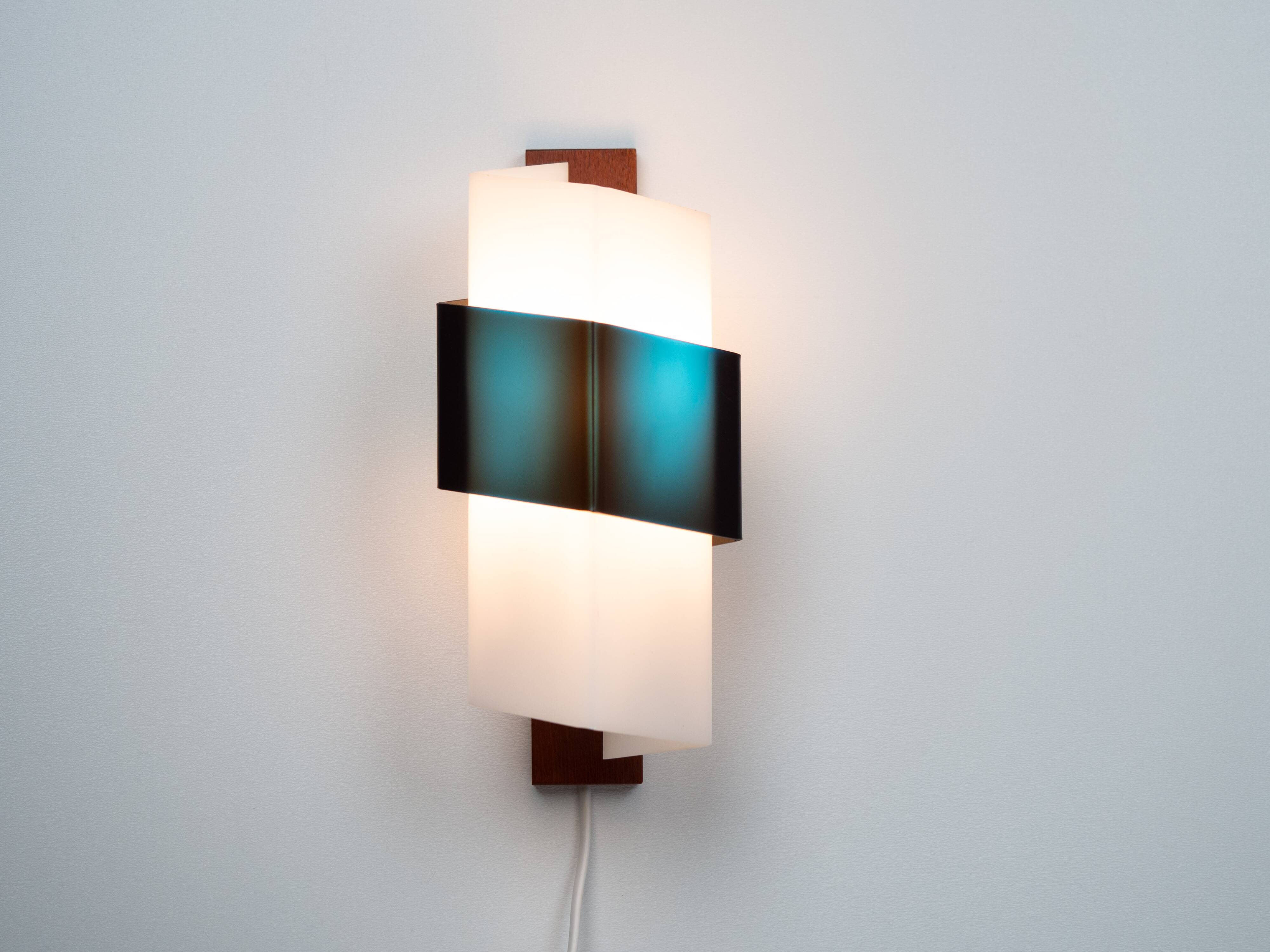 Paire de 2 appliques murales vintage suédoises des années 1950.