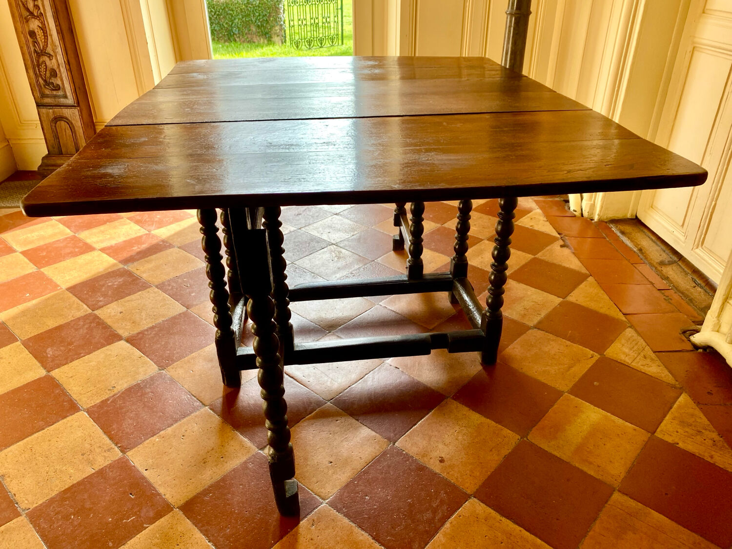 Louis XIII period table